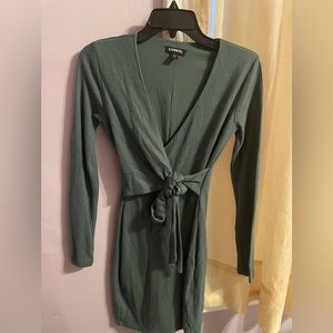 NWOT Tie waist bodycon dress